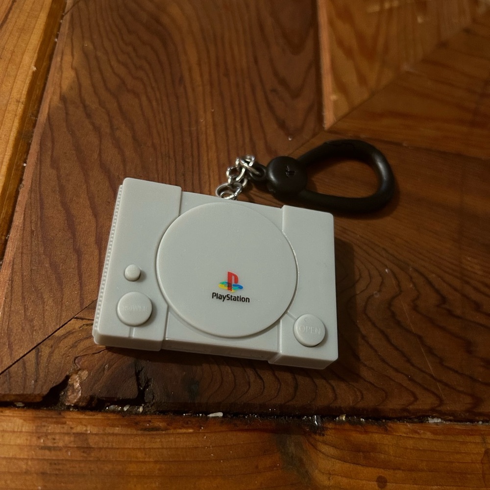 Playstation 1 keychain